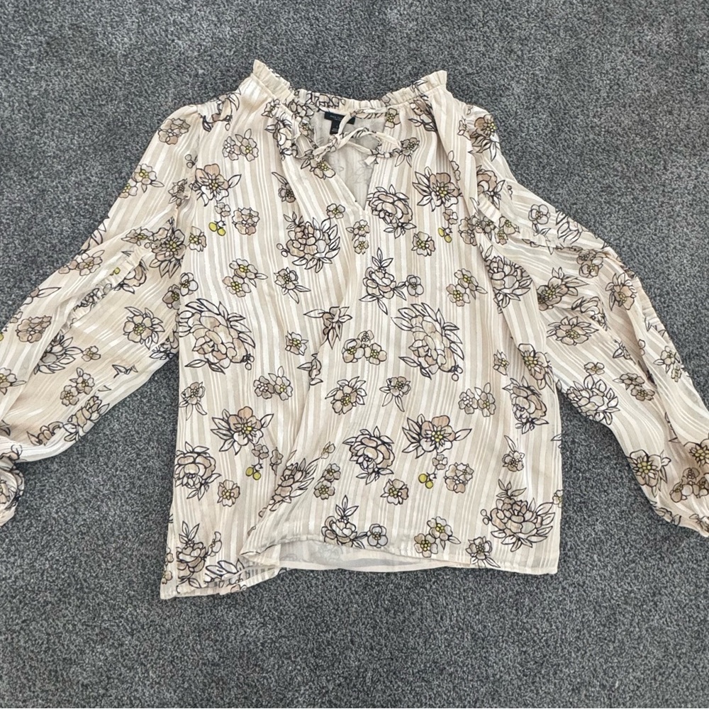 Anne Taylor Gold Floral blouse